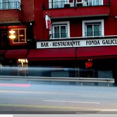 Hostal Fonda Galicia Cardedeu Buitenkant foto