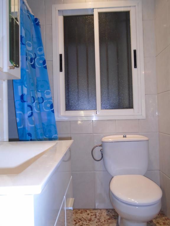 Hostal Fonda Galicia Cardedeu Buitenkant foto